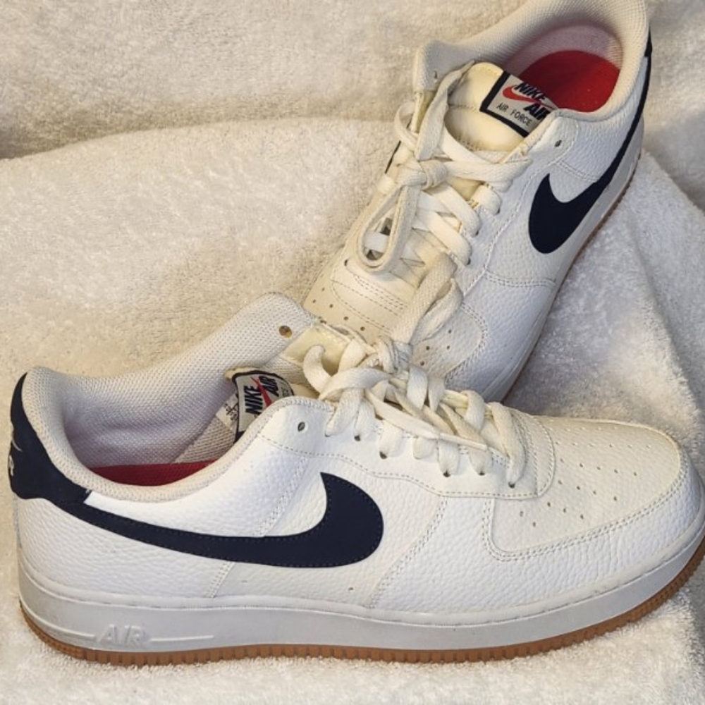 White with black swoosh & tan sole Air Force 1 '07